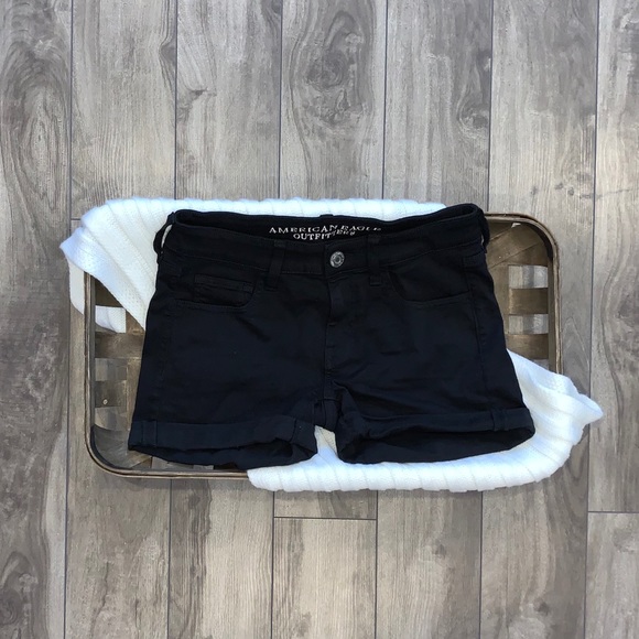 American Eagle Midi Shorts - Picture 2 of 3